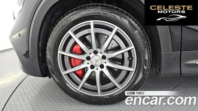 MERCEDES AMG GLB-Classe X247 AMG GLB35 4MATIC 2022 — photo 5 sur 36