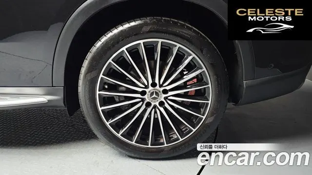 MERCEDES AMG GLC-Classe X254 GLC300 4MATIC AMG Line 2024 — photo 7 sur 35
