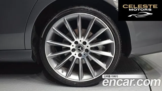 MERCEDES AMG E-Classe W213 E350 4MATIC AMG Line 2022 — photo 5 sur 32