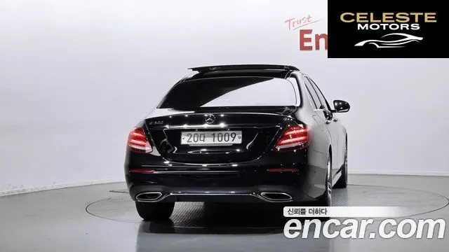 MERCEDES AMG E-Classe W213 E300 AMG Line 2017 — photo 4 sur 36