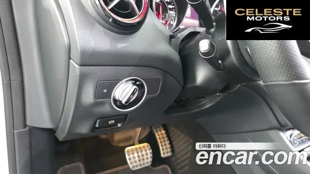 MERCEDES AMG CLA-Classe C117 CLA45 AMG 4MATIC 2018 — photo 19 sur 30