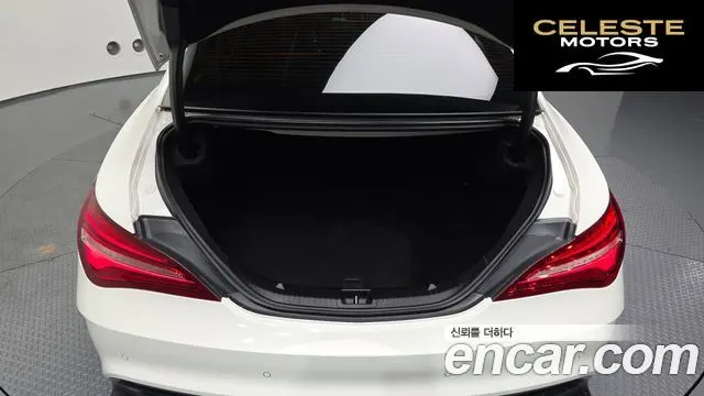 MERCEDES AMG CLA-Classe C117 CLA45 AMG 4MATIC 2018 — photo 25 sur 30