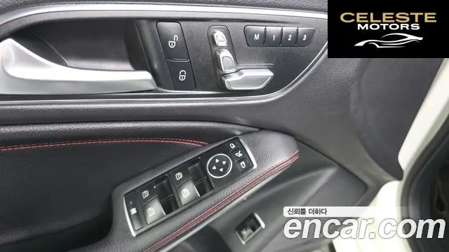 MERCEDES AMG CLA-Classe C117 CLA45 AMG 4MATIC 2018 — photo 27 sur 30