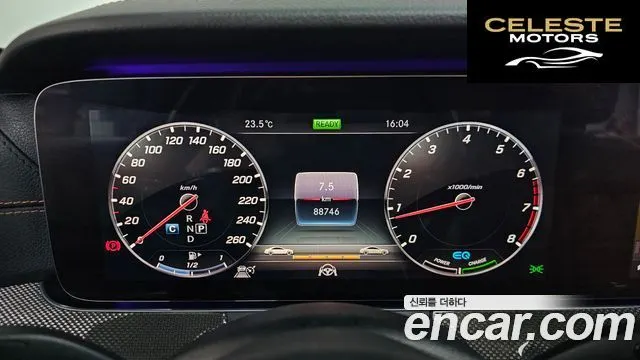 MERCEDES AMG E-Classe W213 E350 4MATIC AMG Line 2019 — photo 11 sur 39