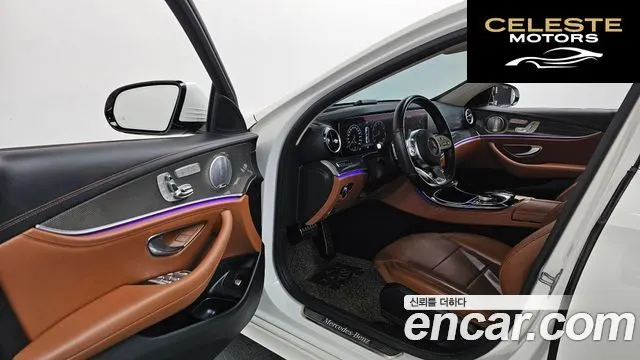 MERCEDES AMG E-Classe W213 E350 4MATIC AMG Line 2019 — photo 13 sur 39