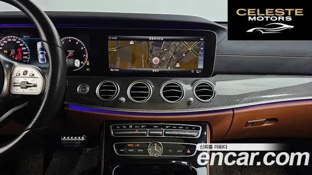 MERCEDES AMG E-Classe W213 E350 4MATIC AMG Line 2019 — photo 18 sur 39