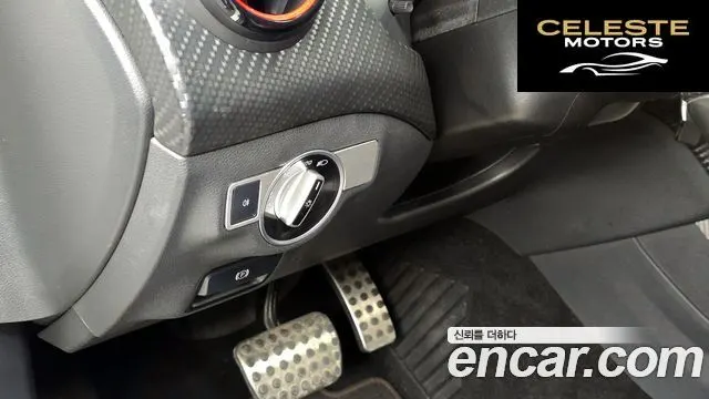 MERCEDES AMG A-Classe W176 A45 AMG 4MATIC 2015 — photo 17 sur 20