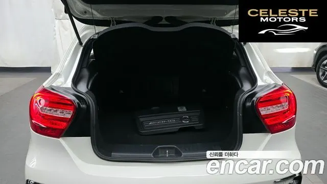 MERCEDES AMG A-Classe W176 A45 AMG 4MATIC 2015 — photo 20 sur 20