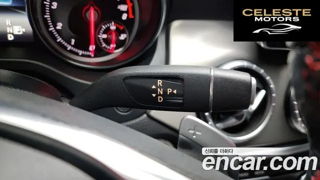 MERCEDES AMG CLA-Classe C117 CLA220 AMG Line 2018 — photo 12 sur 30
