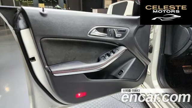 MERCEDES AMG CLA-Classe C117 CLA220 AMG Line 2018 — photo 14 sur 30
