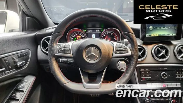 MERCEDES AMG CLA-Classe C117 CLA220 AMG Line 2018 — photo 20 sur 30