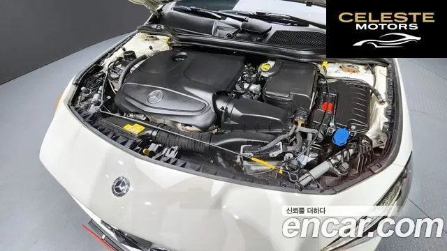 MERCEDES AMG CLA-Classe C117 CLA220 AMG Line 2018 — photo 6 sur 30