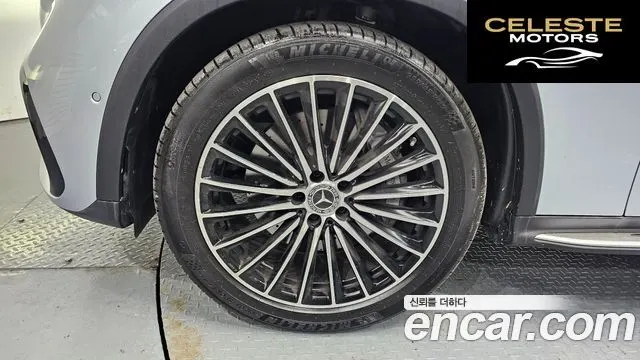 MERCEDES AMG GLC-Classe X254 GLC300 4MATIC AMG Line 2024 — photo 5 sur 20