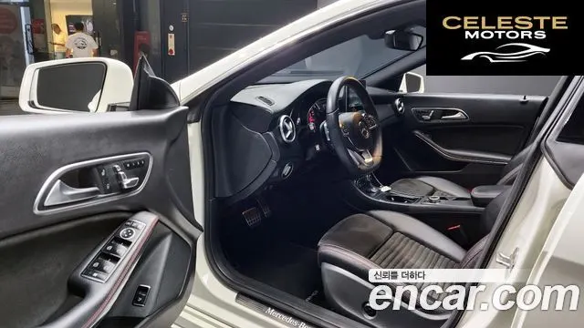 MERCEDES AMG CLA-Classe C117 CLA220 AMG Line 2018 — photo 13 sur 30