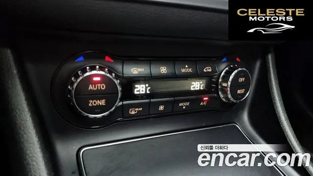 MERCEDES AMG CLA-Classe C117 CLA220 AMG Line 2018 — photo 28 sur 30