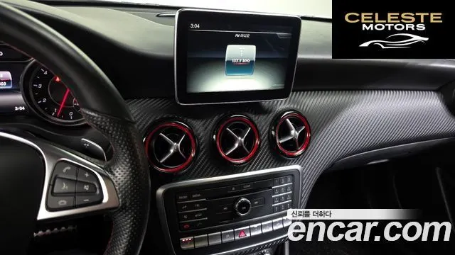 MERCEDES AMG A-Classe W176 A45 AMG 4MATIC 2016 — photo 14 sur 20