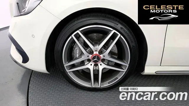 MERCEDES AMG A-Classe W176 A45 AMG 4MATIC 2016 — photo 5 sur 20