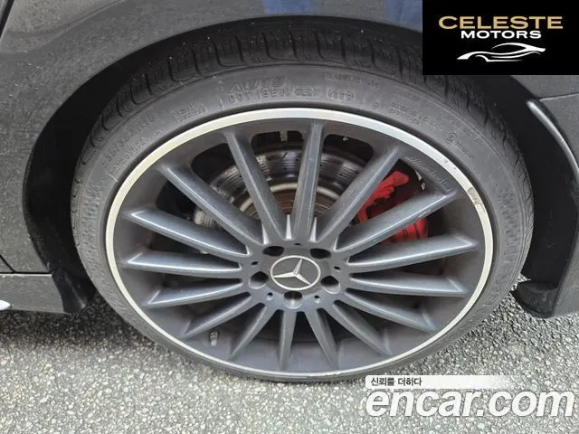 MERCEDES AMG CLA-Classe C117 CLA45 AMG 4MATIC 2015 — photo 16 sur 22