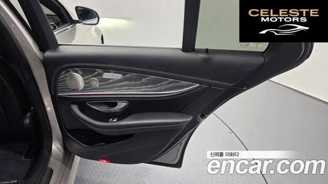 MERCEDES AMG E-Classe W213 E350 4MATIC AMG Line 2022 — photo 15 sur 33
