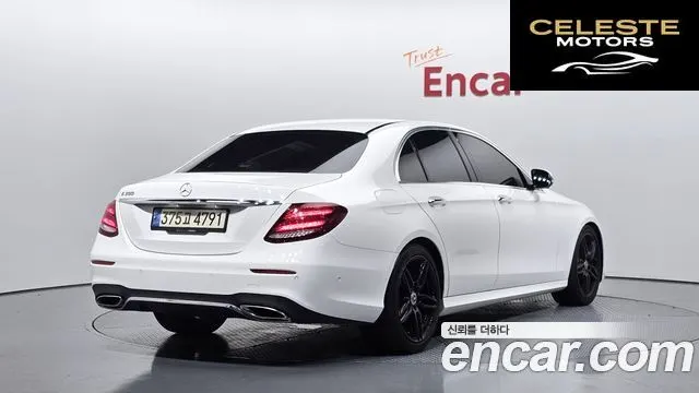 MERCEDES AMG E-Classe W213 E300 AMG Line 2019 — photo 2 sur 33