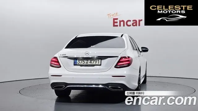 MERCEDES AMG E-Classe W213 E300 AMG Line 2019 — photo 4 sur 33