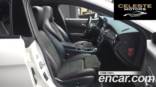 MERCEDES AMG CLA-Classe C117 CLA220 AMG Line 2018 — photo 17 sur 30