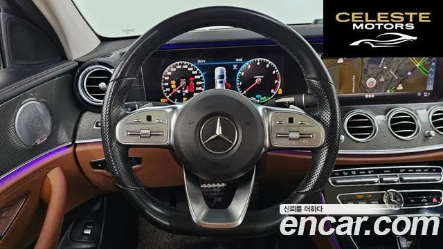 MERCEDES AMG E-Classe W213 E350 4MATIC AMG Line 2019 — photo 19 sur 39