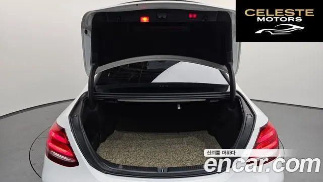 MERCEDES AMG E-Classe W213 E350 4MATIC AMG Line 2019 — photo 24 sur 39