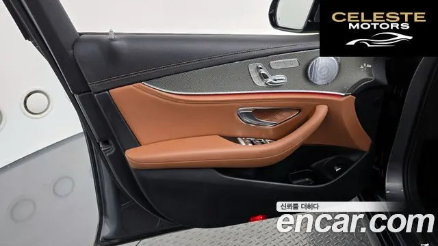 MERCEDES AMG E-Classe W213 E350 4MATIC AMG Line 2019 — photo 14 sur 38