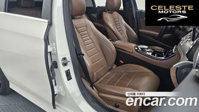 MERCEDES AMG E-Classe W213 E300 AMG Line 2019 — photo 18 sur 33