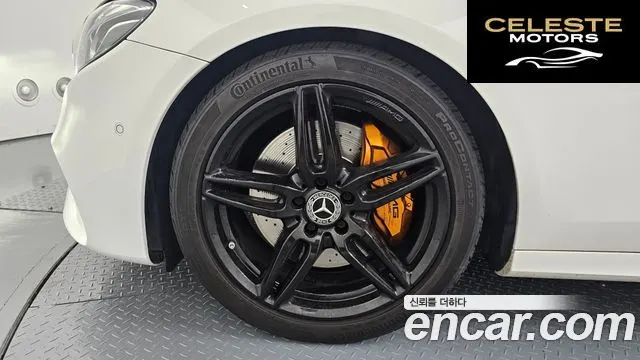 MERCEDES AMG E-Classe W213 E300 AMG Line 2019 — photo 5 sur 33
