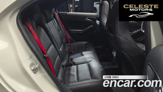 MERCEDES AMG A-Classe W176 A45 AMG 4MATIC 2015 — photo 12 sur 20