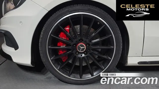 MERCEDES AMG A-Classe W176 A45 AMG 4MATIC 2015 — photo 5 sur 20
