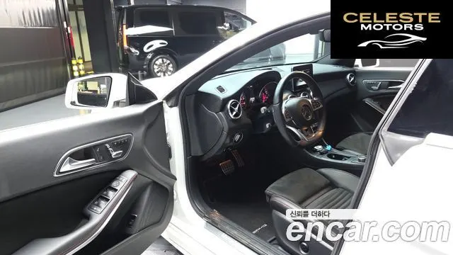 MERCEDES AMG CLA-Classe C117 CLA220 AMG Line 2018 — photo 13 sur 30
