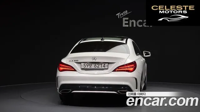 MERCEDES AMG CLA-Classe C117 CLA220 AMG Line 2018 — photo 4 sur 30