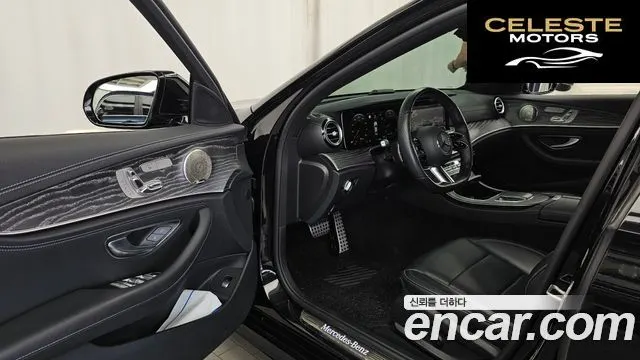 MERCEDES AMG E-Classe W213 E350 4MATIC AMG Line 2021 — photo 13 sur 35