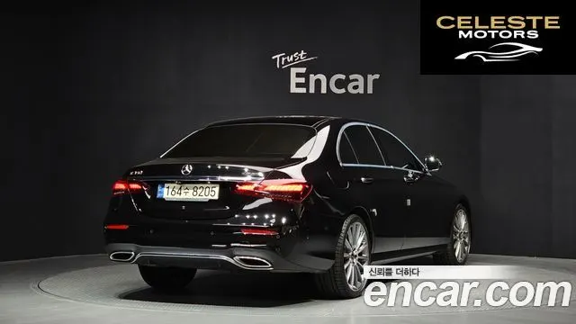 MERCEDES AMG E-Classe W213 E350 4MATIC AMG Line 2021 — photo 2 sur 35