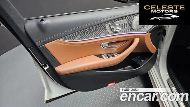 MERCEDES AMG E-Classe W213 E350 4MATIC AMG Line 2021 — photo 14 sur 32