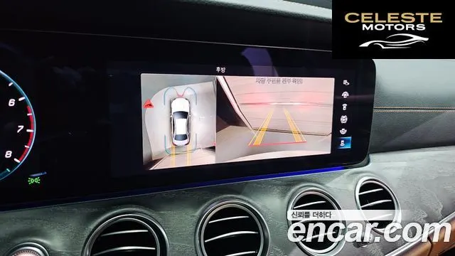 MERCEDES AMG E-Classe W213 E350 4MATIC AMG Line 2021 — photo 20 sur 32