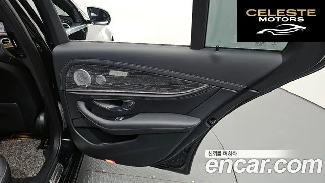 MERCEDES AMG E-Classe W213 E350 4MATIC AMG Line 2021 — photo 14 sur 37