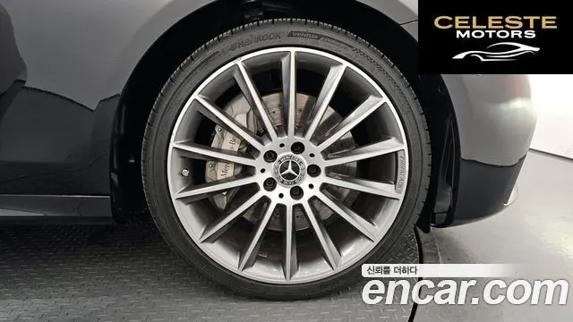 MERCEDES AMG E-Classe W213 E350 4MATIC AMG Line 2021 — photo 6 sur 37