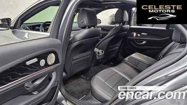 MERCEDES AMG E-Classe W213 E220d 4MATIC AMG Line 2022 — photo 16 sur 33