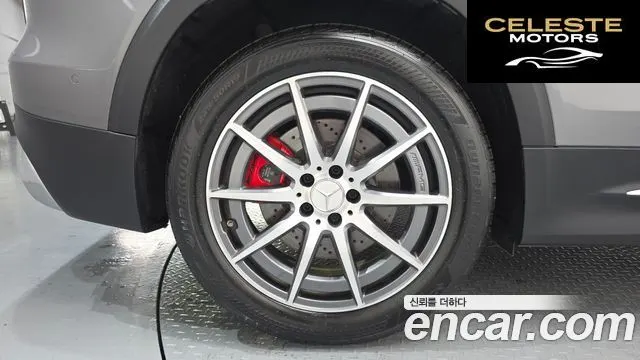 MERCEDES AMG GLB-Classe X247 AMG GLB35 4MATIC 2022 — photo 5 sur 38