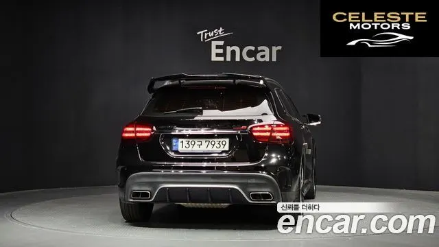 MERCEDES AMG GLA-Classe X156 GLA45 AMG 4MATIC 2019 — photo 4 sur 31