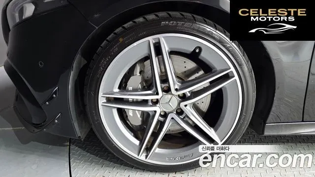 MERCEDES AMG A-Classe W177 AMG A45 4MATIC+ Hatchback 2021 — photo 5 sur 32