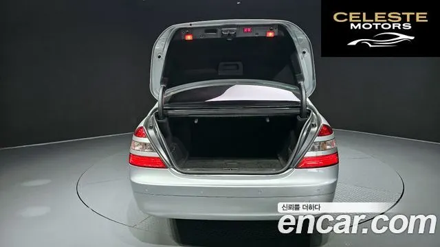 MERCEDES BENZ S-Classe W221 S550 2007 — photo 20 sur 20