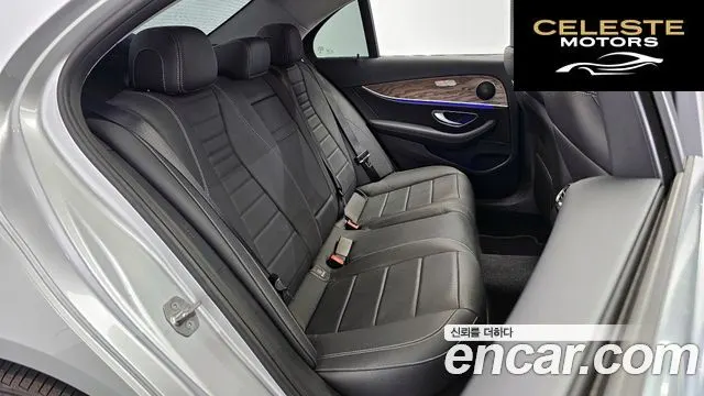MERCEDES BENZ E-Classe W213 E300 Exclusive 2018 — photo 12 sur 20
