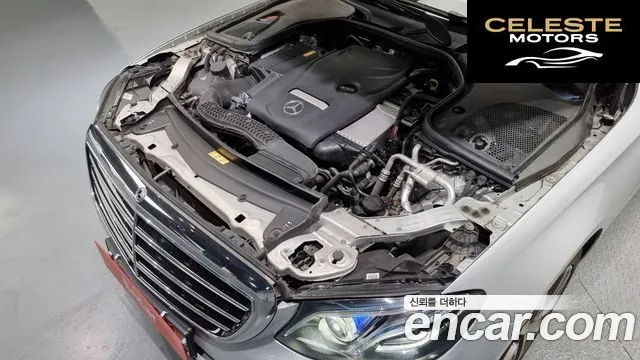 MERCEDES BENZ E-Classe W213 E300 Exclusive 2018 — photo 6 sur 20