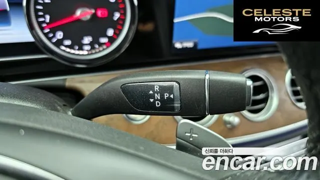 MERCEDES BENZ E-Classe W213 E300 Exclusive 2018 — photo 9 sur 20