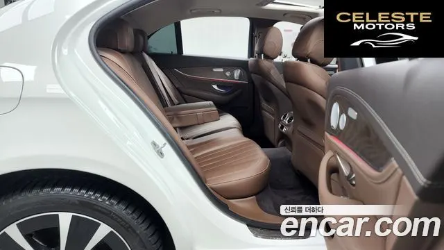 MERCEDES BENZ E-Classe W213 E300e 4MATIC Exclusive 2020 — photo 12 sur 20